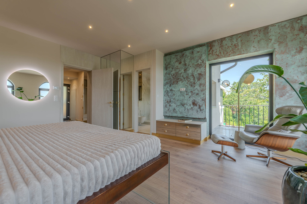 A panoramic design residence in the prestigious enclave of Adyliget