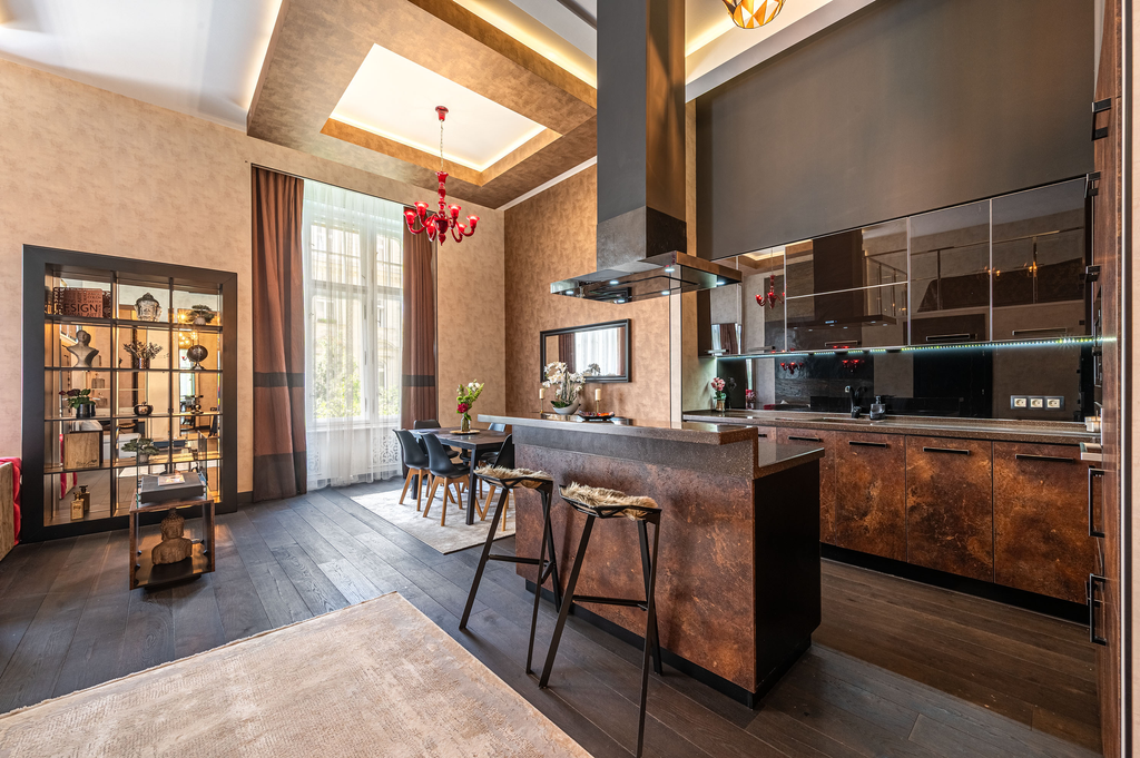 Stunning Luxury Apartment with Parliament Views