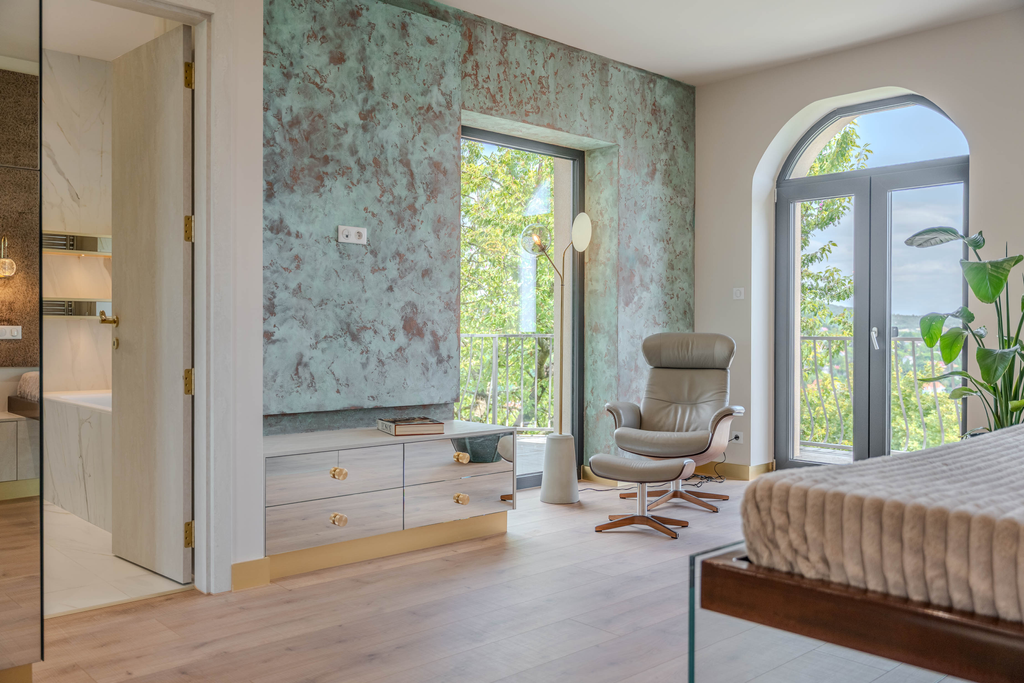 A panoramic design residence in the prestigious enclave of Adyliget