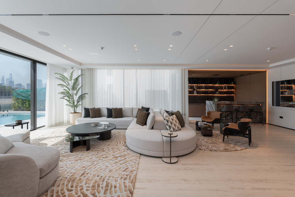 Fully-Upgraded Palm Jumeirah Villa With City Views