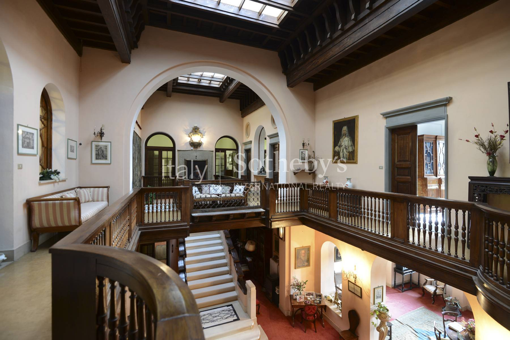 Fabulous estate in the heart of the Pisan countryside
