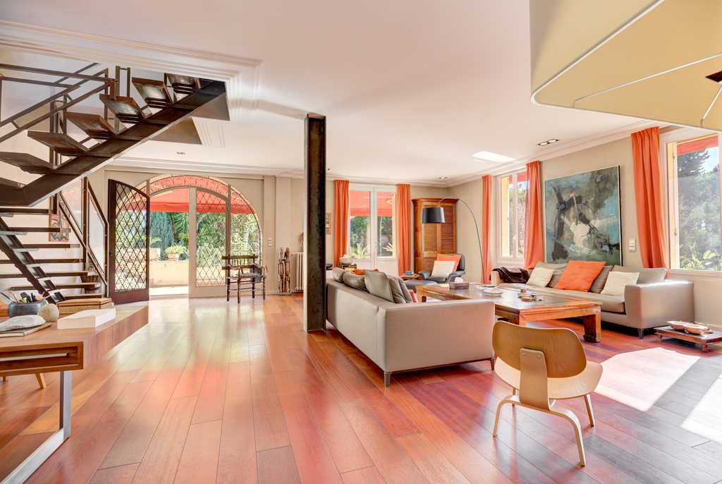 Magnificent property near the authentic and charming village of Le Cannet