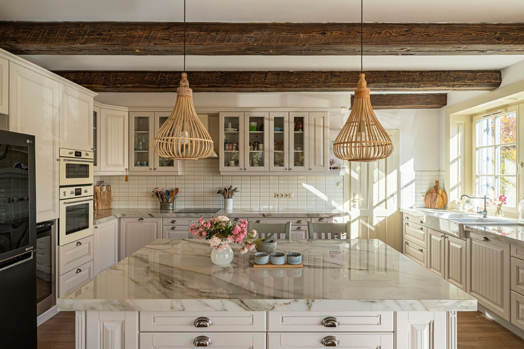 Classic Provençal-style family villa