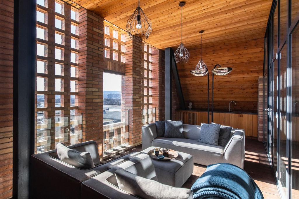Iconic Riverloft Penthouse in Újlipótváros