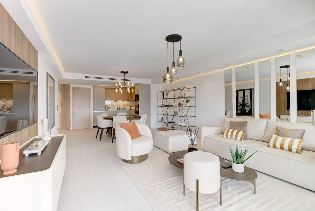 Renovated 3-bedroom apartment with sea view and terrace – Palm Beach, Cannes