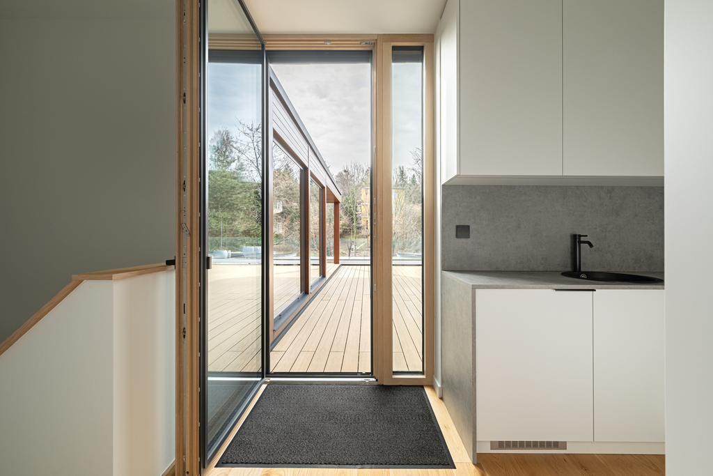 Award-Winning Architectural Residence in the Heart of Svábhegy