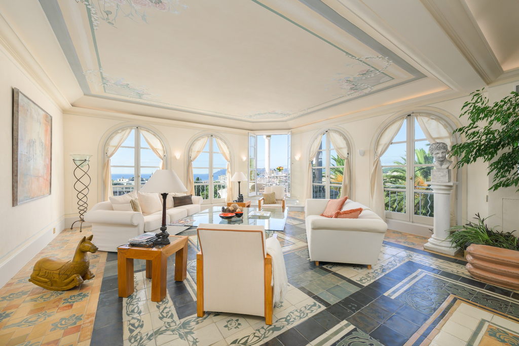 Роскошные апартаменты 305 м² в Каннах, историческое шато Belle Époque