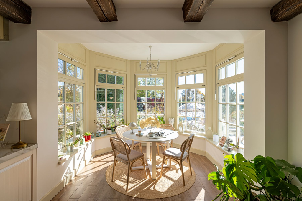 Classic Provençal-style family villa
