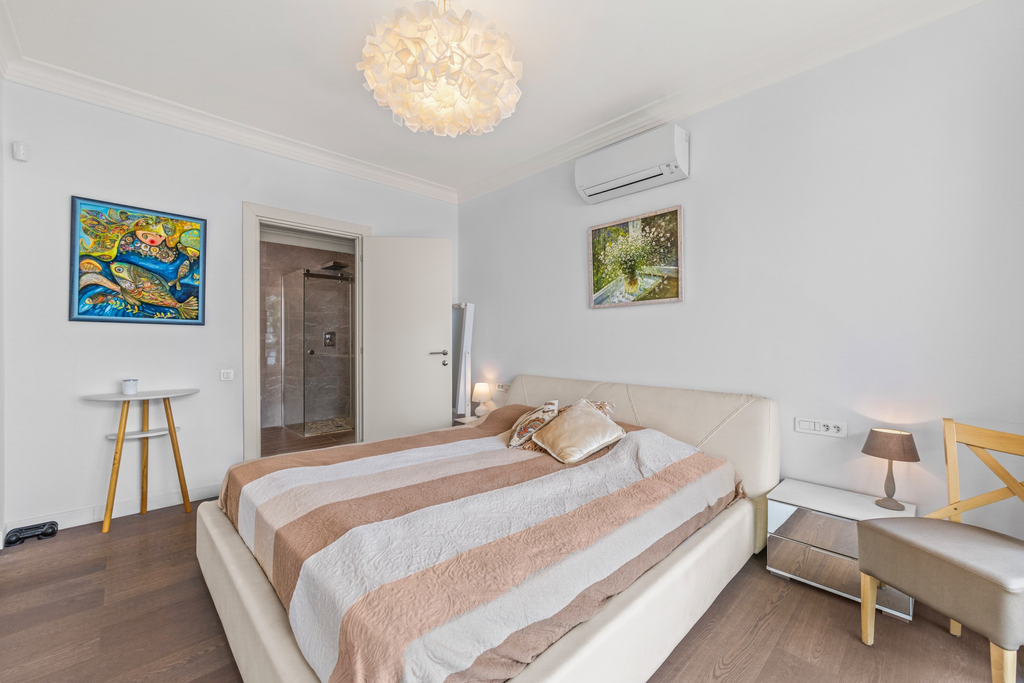 Luxury 4/5-room sea view apartment in Mont Boron with terrace and panoramic vie…