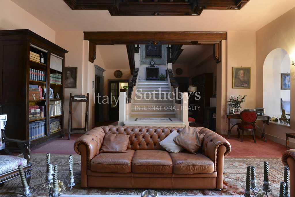 Fabulous estate in the heart of the Pisan countryside