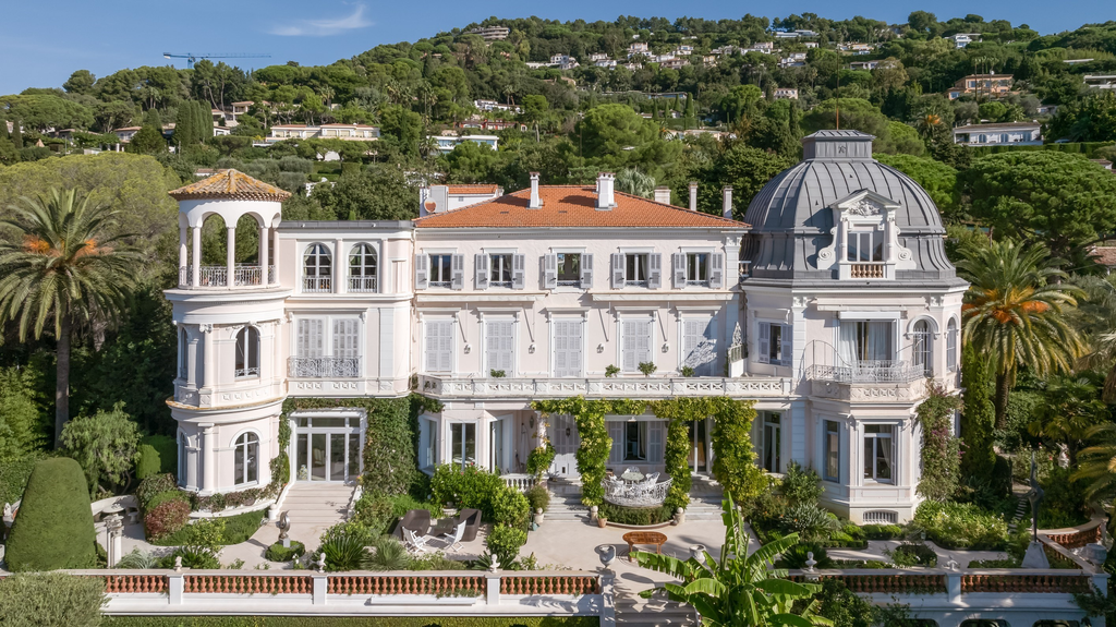 Роскошные апартаменты 305 м² в Каннах, историческое шато Belle Époque
