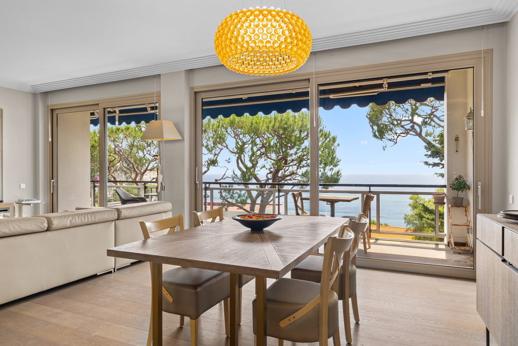 Luxury 4/5-room sea view apartment in Mont Boron with terrace and panoramic vie…