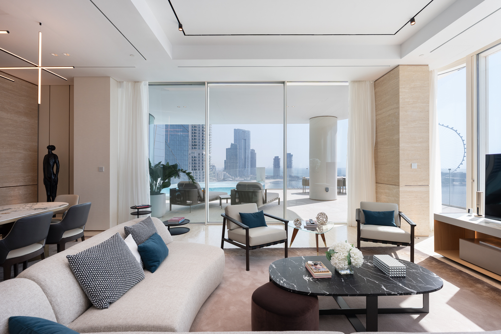Элитные апартаменты с четырьмя спальнями и террасой в Jumeirah Beach Residence, Дубай