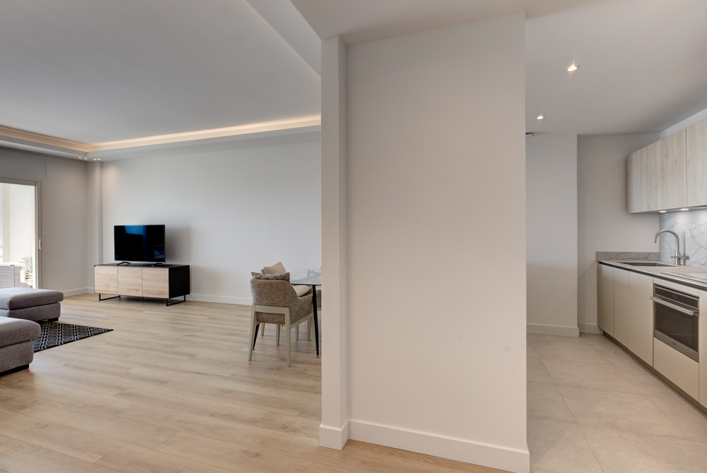 78 sqm apartment with panoramic sea view and terrace in Cannes Montfleury